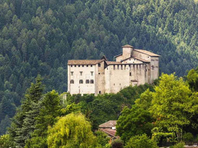 castello di stenico appartamenti affitto comano